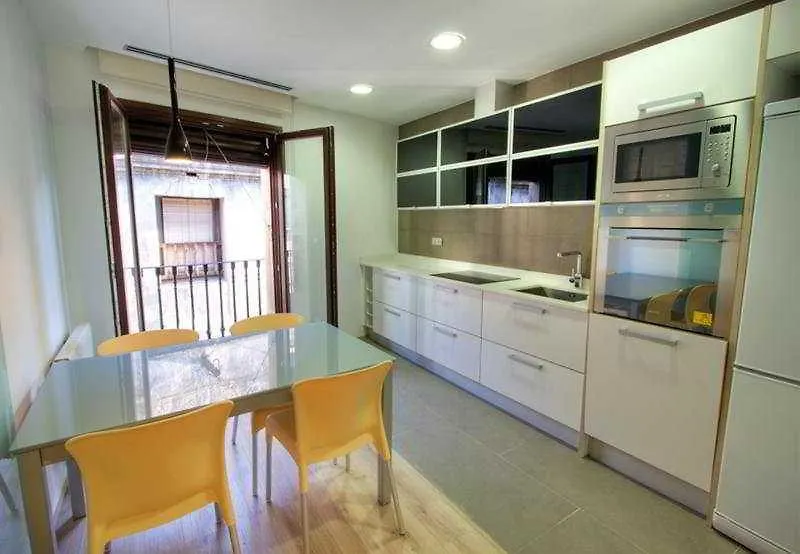 Cosmopolitan Apartment Barcelona 0*,